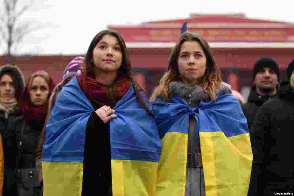 Учасники ходи пам’яті до річниці побиття студентів на Майдані. Київ, 30 листопада 2014 року
