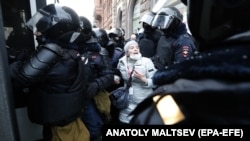 Задержания на акции в поддержку Алексея Навального, Санкт-Петербург, 31 января 2021 года 