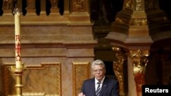 Germany -- German President Joachim Gauck makes a speech during an Ecumenical service marking the 100th anniversary of the mass killings of 1.5 million Armenians by Ottoman Turkish forces, at the cathedral in Berlin, April 23, 2015