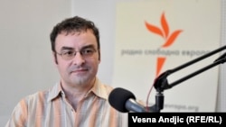 To su sve ludosti koje ovaj režim protura da bi građani živeli u psihozi: Jovo Bakić