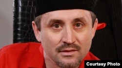 Гамил Нур