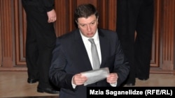 Գիգի Ուգուլավա, արխիվ