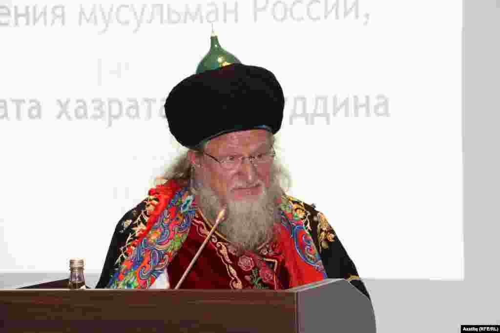 Русия мөселманнарының үзәк диния нәзарәте рәисе Тәлгать Таҗетдин