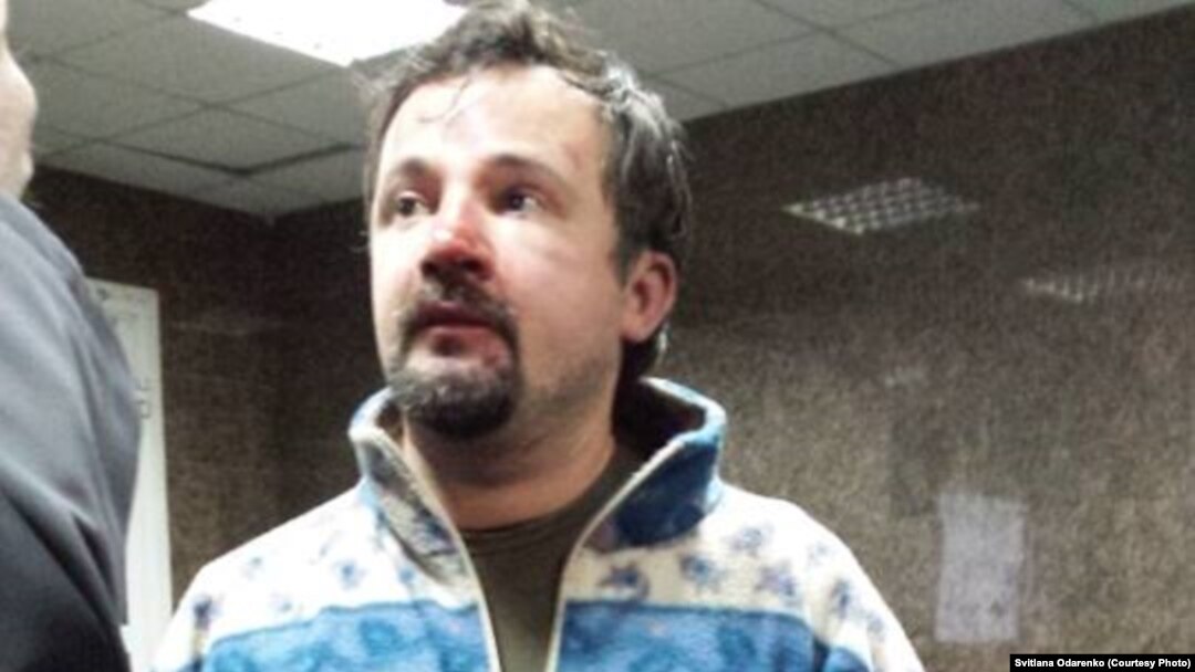 Ігор Ісхаков, відеооператор Радіо Свобода, після звільнення з міліції (фото: Svitlana Odarenko), 20 січня 2014 року