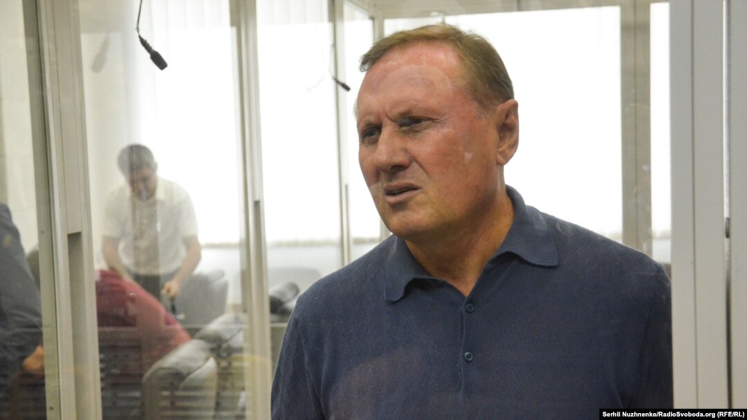 Олександр Єфремов під час засідання суду у Києві. 8 серпня 2016 року