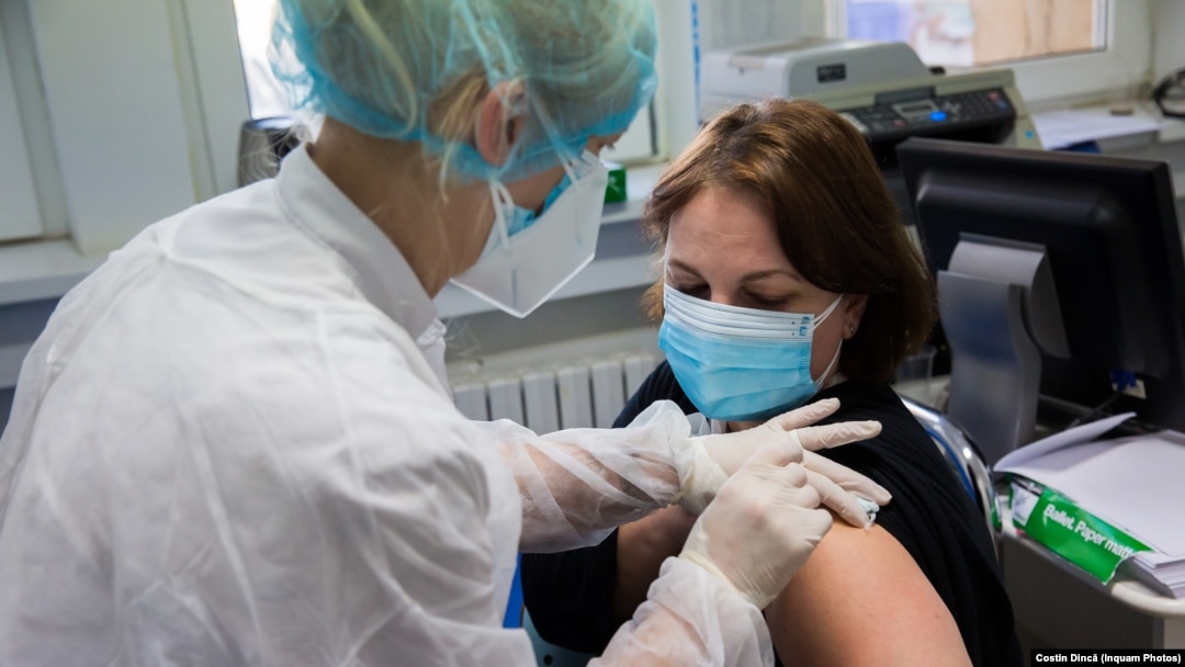 Număr record de programări pentru vaccinul AstraZeneca în nici 24 de ore de la deschiderea programărilor