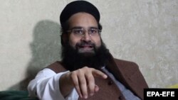حافظ طاهر محمود اشرفي د مې پر پنځمه په لاهور کې خبري غونډې ته وویل چې د تحریک انصاف د مشرانو او پلویانو پرضد به د مذهب سپکاوي مقدمه له قانون، قران او سنت سره سمه پرمخ ځي.