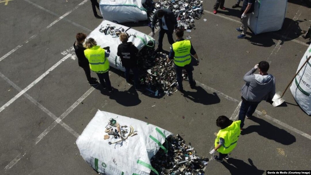 Reciclarea și depozitarea deșeurilor este mult mai ieftină în România decât în state ca Italia, Germania, Marea Britanie, motiv pentru care apare tentația de a le trimite spre vama românească