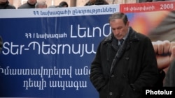 Armenia - Former President Levon Ter-Petrosian at an election campaign rally, February 13, 2008.