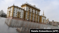 Американським дипмісіям у Росії заборонили наймати на роботу місцевих