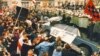 Як білоруси у важкі 1990-і протестували проти інтеграції з Росією