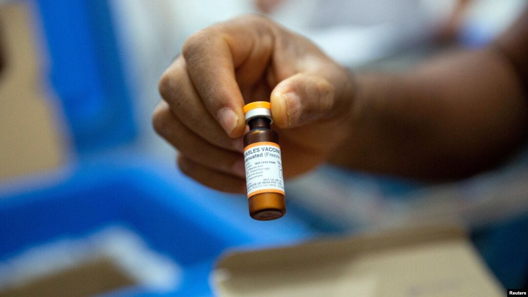 Vaccinarea este singura metodă de prevenire a rujeolei.