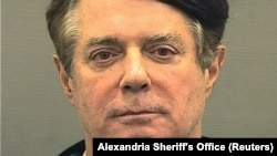 Пол Манафорт, колишній керівник виборчої кампанії президента США Дональда Трампа, на фото, зробленому правоохоронними органами США 12 липня 2018 року. Процес над ним у справі про фінансові шахрайства має початися 31 липня