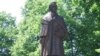 Пам'ятник Шевченку роботи Лео Мола в Івано-Франківську, встановлений 20 травня 2011 року