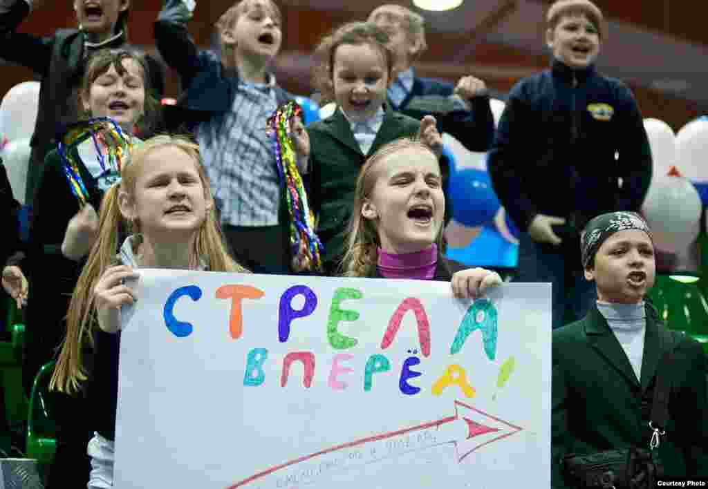 Бу спорт бәйгесе British Council химаясендә һәм Русиядәге берничә хокук яклау оешмасы ярдәмендә оештырылды.