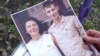 На фотографии – житель Бучи Владислав и его мачеха Полина, ставшие жертвами преступлений российских военных в марте 2022 года. Им чудом удалось выжить в отличие от 554 городских жителей