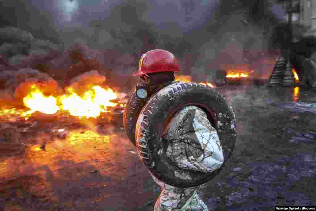 Kijev, 23. januar 2014. Foto: REUTERS / Valentyn Ogirenko
