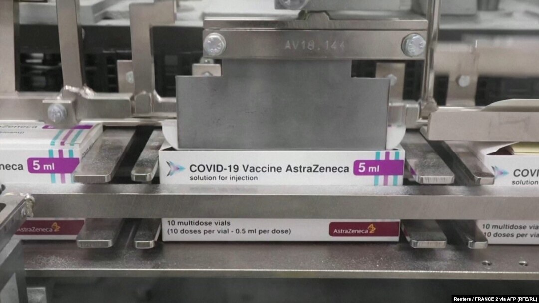 Astrazeneka je u petak, 12. marta, saopštila da će pokušati da isporuči 30 miliona doza u EU do kraja meseca. Prema ugovoru je trebalo da isporuči 90 miliona, a prošlog meseca je obećala 40 miliona doza.