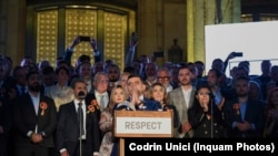 George Simion și-a prezentat discursul însoțit de europarlamentari, parlamentari și rude, din fața Senatului României.