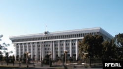 Кыргызстан Башмыйзамы 17 жылда 8 ирет өзгөрүлдү.